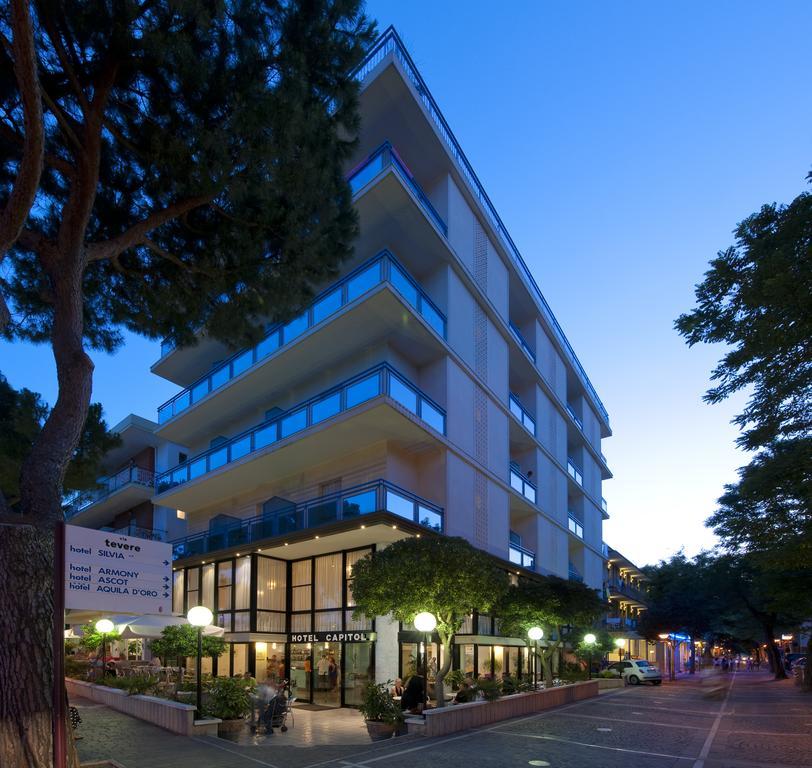 Hotel Capitol ミザーノ・アドリアーティコ エクステリア 写真